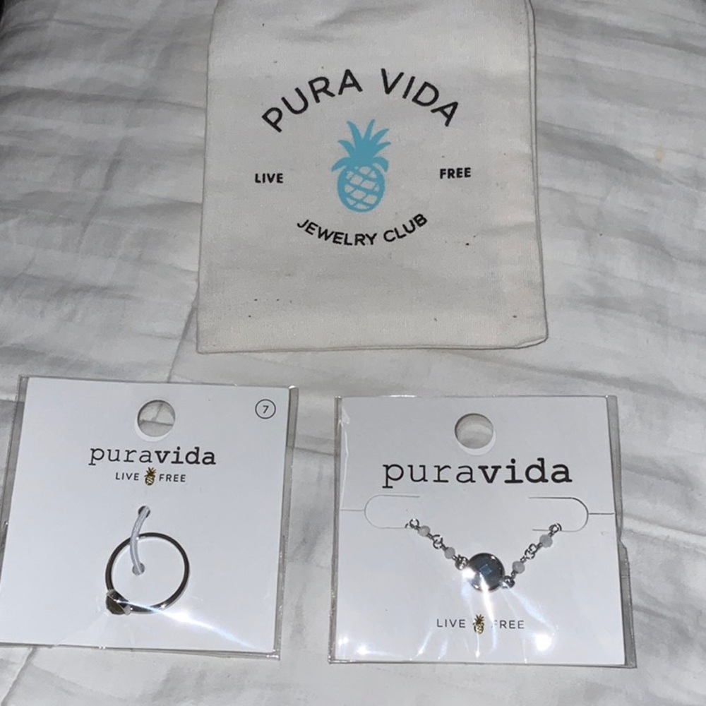 Pura Vida necklace and ring size 7